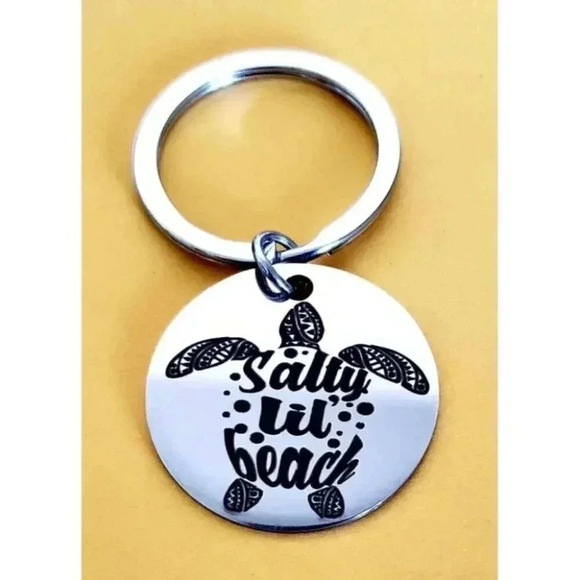 Turtle Salty Lil Beach Cute Keychain - Picture 1 of 2